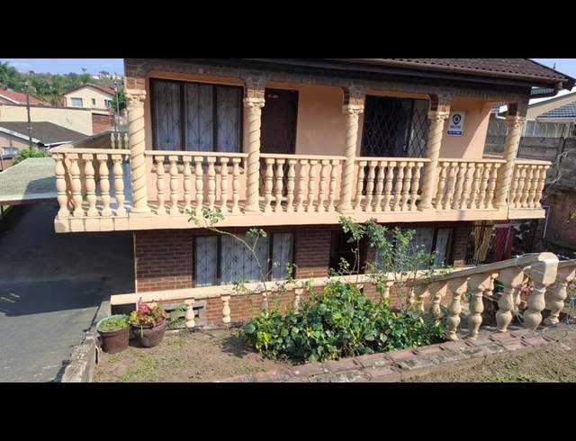 5 BEDROOM HOUSE FOR SALE IN CROSSMOOR